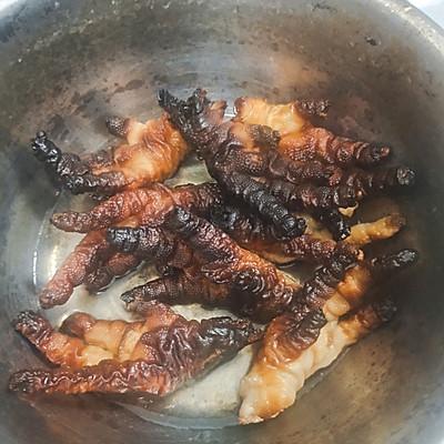 虎皮凤爪最正宗的做法，正宗的虎皮凤爪怎么做（厨师长教你虎皮鸡爪正宗做法）