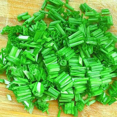 大席上的鸡蛋块做法，小葱鸡蛋饼