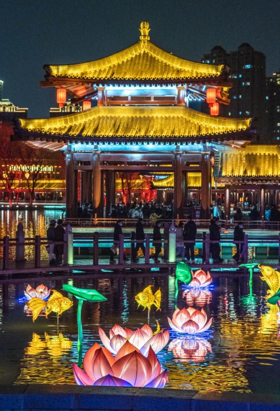 大唐芙蓉园玩元宵灯会说说，万盏花灯耀芙蓉,体验长安上元夜