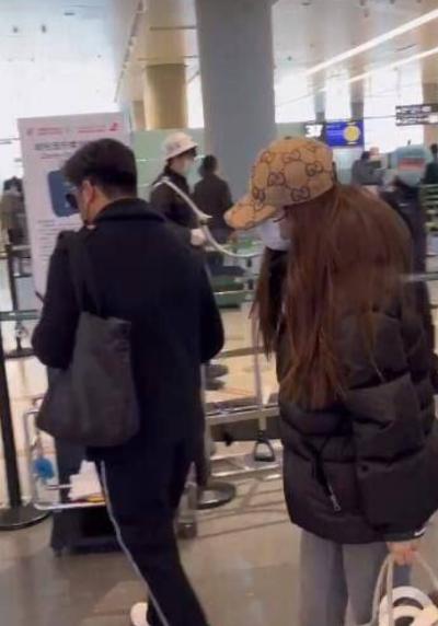 李湘女儿近照李湘晒王诗龄近照，李湘回应王诗龄汉服造型