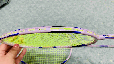 羽毛球拍如何选择适合自己，羽毛球拍怎么选