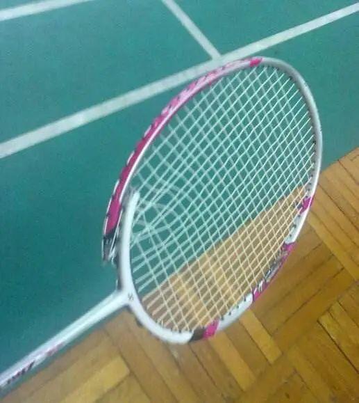 羽毛球拍如何选择适合自己，羽毛球拍怎么选