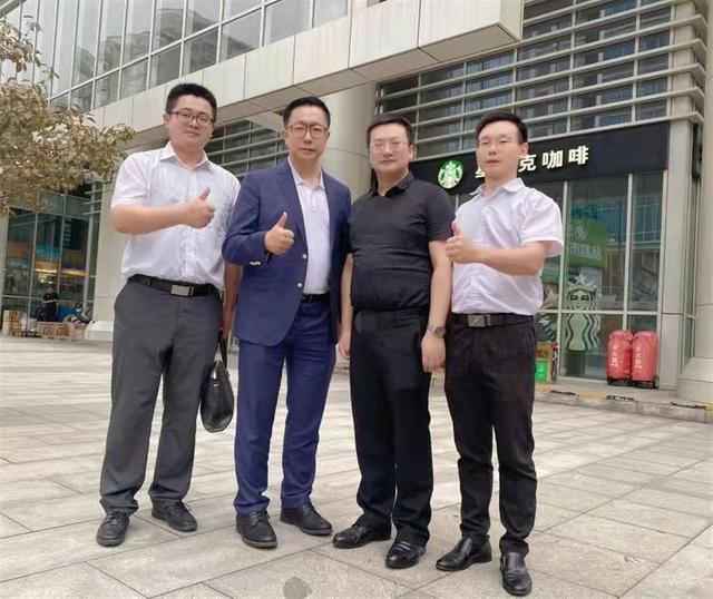疯狂英语李阳离婚案例，“疯狂英语”李阳离婚纠纷案