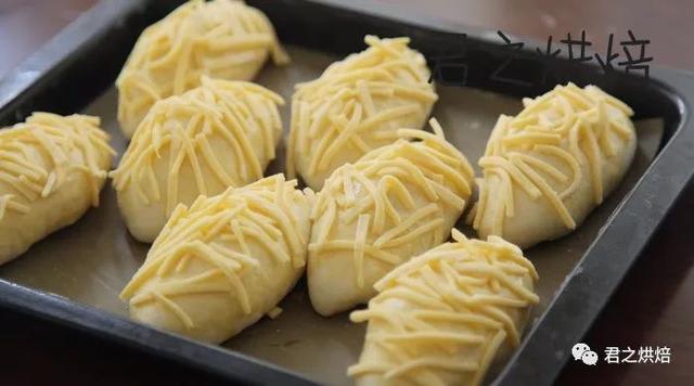 芝士香葱面包的做法窍门，好吃简单的葱香芝士面包