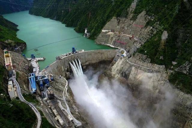 三峡公司新建大坝，在汉央企建设两座大坝获国际最高奖