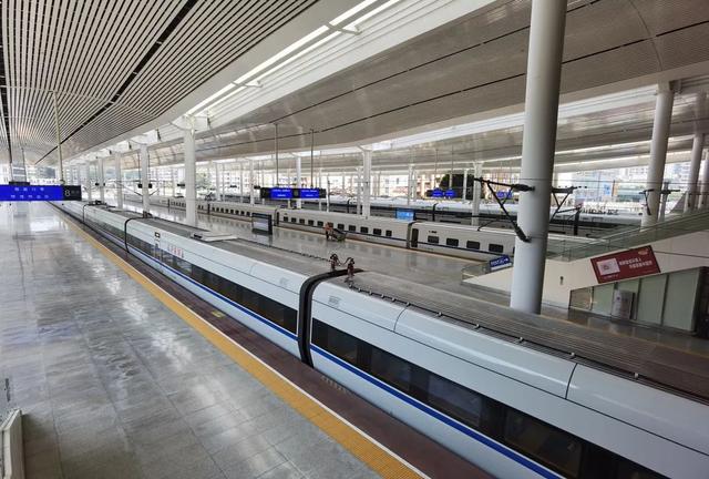 厦门brt时间表，铁路实行新列车运行图（厦门brt2号线路线全程时间表）