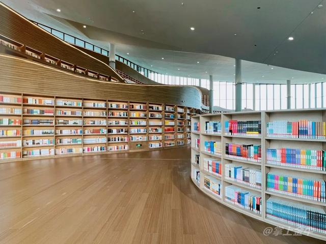 成都图书馆现在开放吗，成都这一高颜值图书馆即将开馆