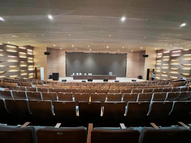 成都图书馆现在开放吗，成都这一高颜值图书馆即将开馆