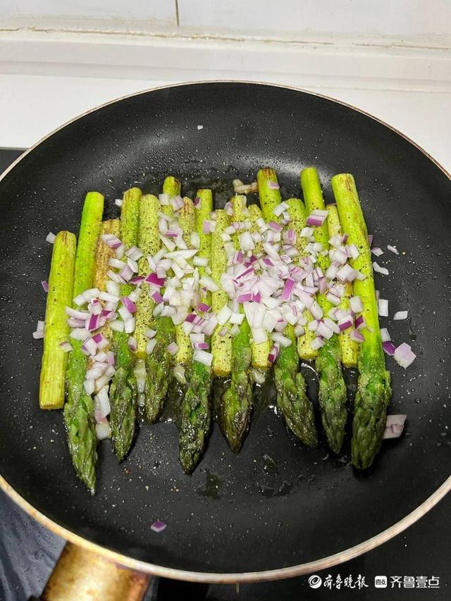 这才是芦笋最好吃的做法，芦笋5种最好吃的做法