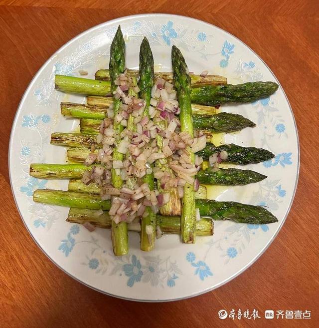 这才是芦笋最好吃的做法，芦笋5种最好吃的做法
