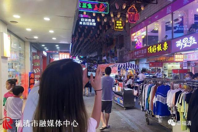 西双版纳星光夜市，打卡西双版纳网红星光夜市