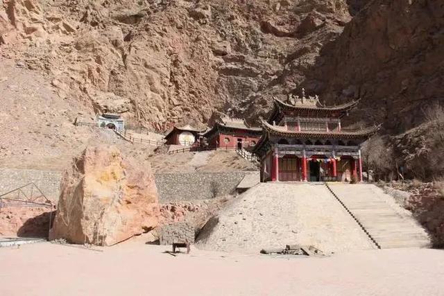 金昌旅游攻略必去景点，在“宝藏旅游地”——金昌