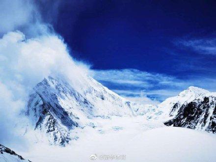 个人攀登珠峰，登顶珠峰寻找自我