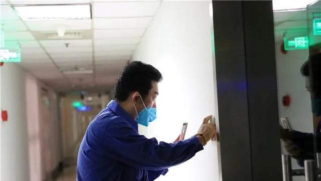 新入驻小区物业管家，物业管家驻守写字楼的两个月