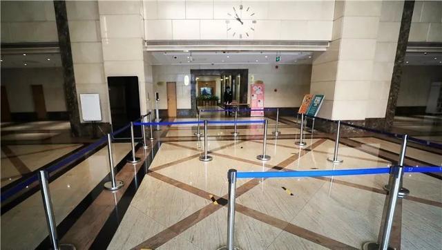 新入驻小区物业管家，物业管家驻守写字楼的两个月