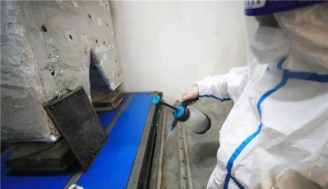 新入驻小区物业管家，物业管家驻守写字楼的两个月