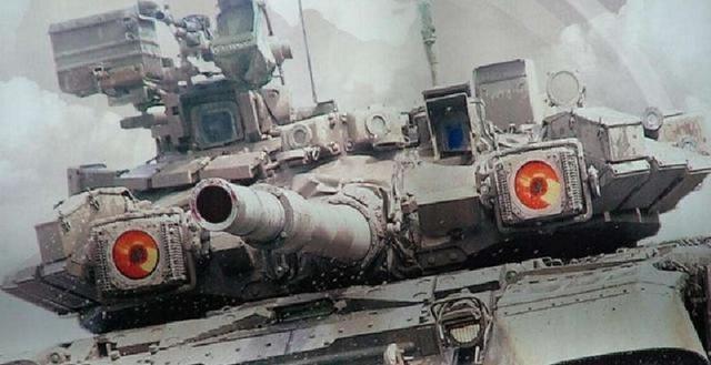 t-90坦克不带附加装甲，T-90坦克被称为大眼萌妹