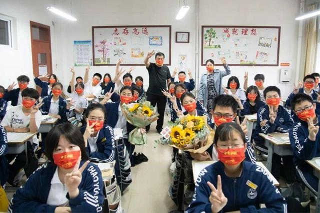 招远市一中中考现场，加油少年招远市4466名学子逐梦中考考场