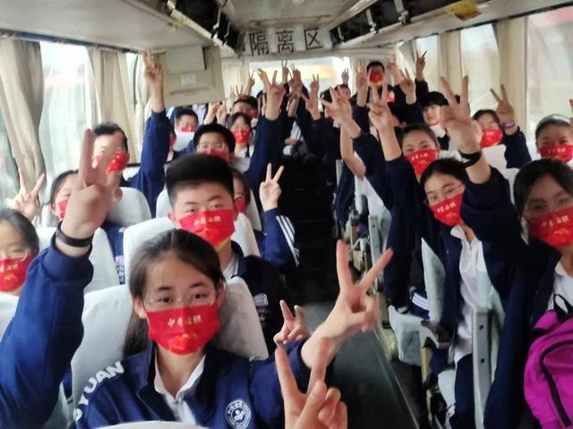 招远市一中中考现场，加油少年招远市4466名学子逐梦中考考场