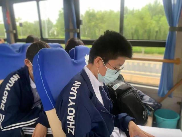 招远市一中中考现场，加油少年招远市4466名学子逐梦中考考场