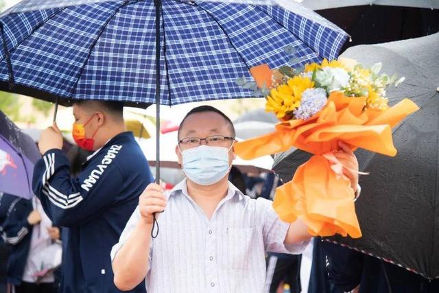 招远市一中中考现场，加油少年招远市4466名学子逐梦中考考场