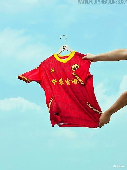 世界足球球衣最新，国外足球装备网站称赞中甲球衣
