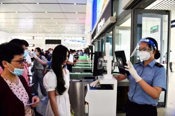 北京到西安的高铁，北京到西安高铁几个小时（其曾坐高铁从北京去西安看兵马俑）