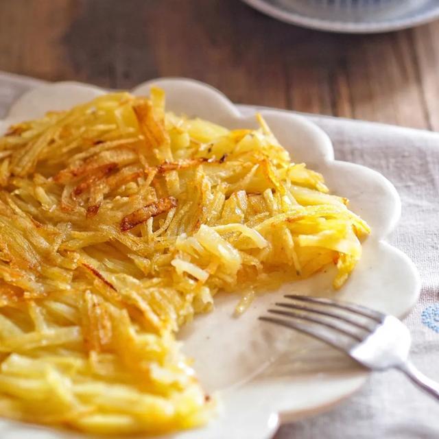 煎土豆丝饼怎么做，超简单的香煎土豆丝饼