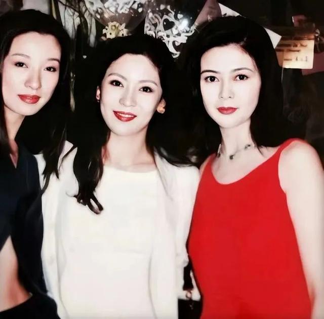 长脸必备耳环图片，长脸高颧骨适合什么耳饰（我这个大长脸终于也戴对了耳环）