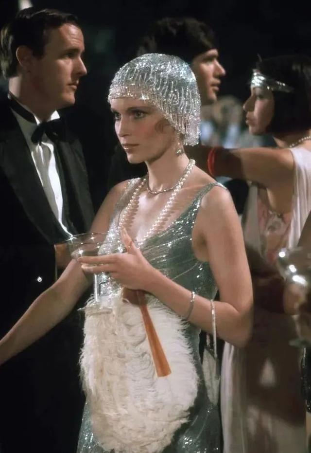 长脸必备耳环图片，长脸高颧骨适合什么耳饰（我这个大长脸终于也戴对了耳环）