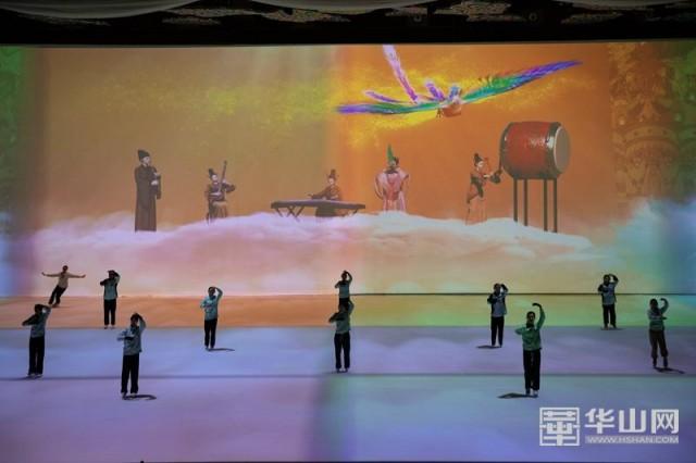 智取华山号旅游专列，华山缆车上下旅游攻略