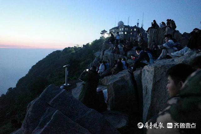 泰山图片高清大图，泰山日出美景图高清（壹图集7月1日献礼）