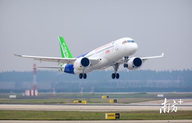 国产大飞机c919将交付，全球首架C919正式交付东航