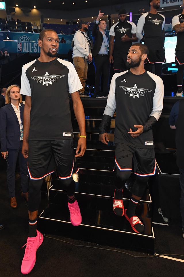 nba勇士力克马刺，科尔和波波维奇赛后寒暄