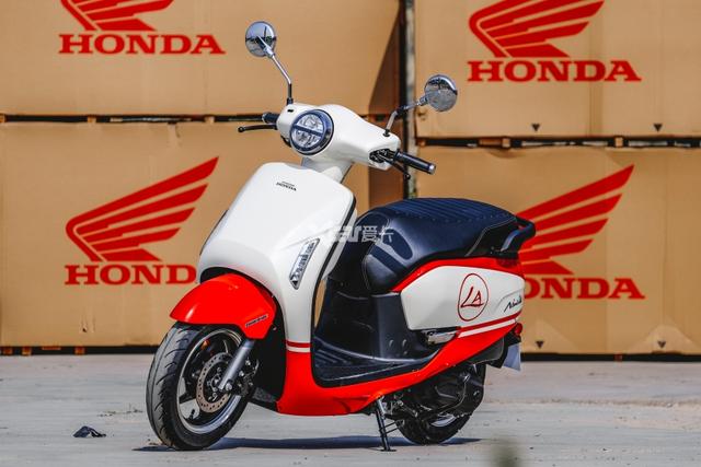 NS125，本田复古踏板ns125落地