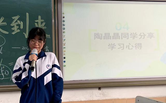 写给高考学姐学长的话简短，学弟学妹送祝福