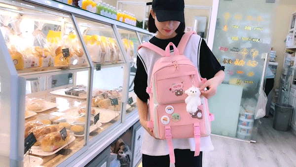 书包里有哪些文具，小学生的书包里都有哪些文具（小小文具见证生活走向富裕的脚步）