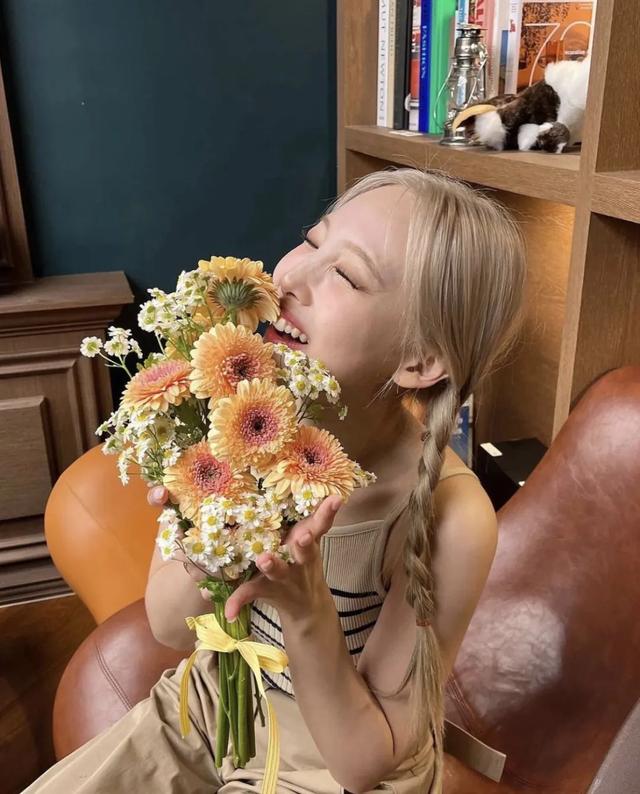 林娜琏什么发型都适合，林娜琏