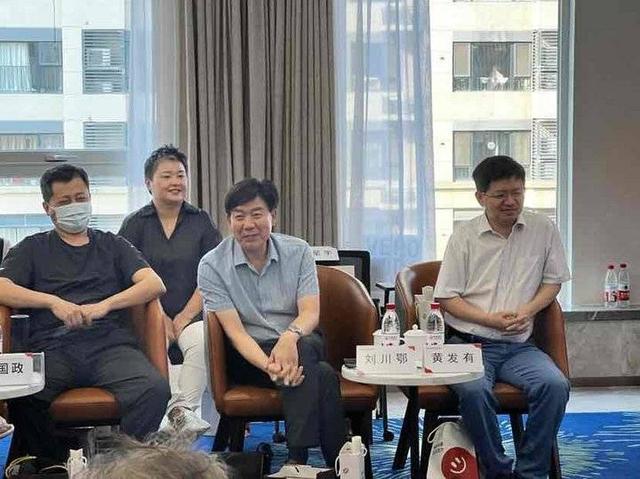 严春芳书写齐鲁大地，郑州严春芳（严春芳的诗）