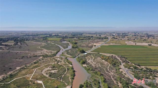 甘肃张掖市的青山绿水，甘肃张掖生态建设成效显著
