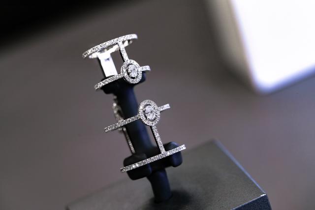 基辅迪纳摩美如画，颜值爆表MESSIKA