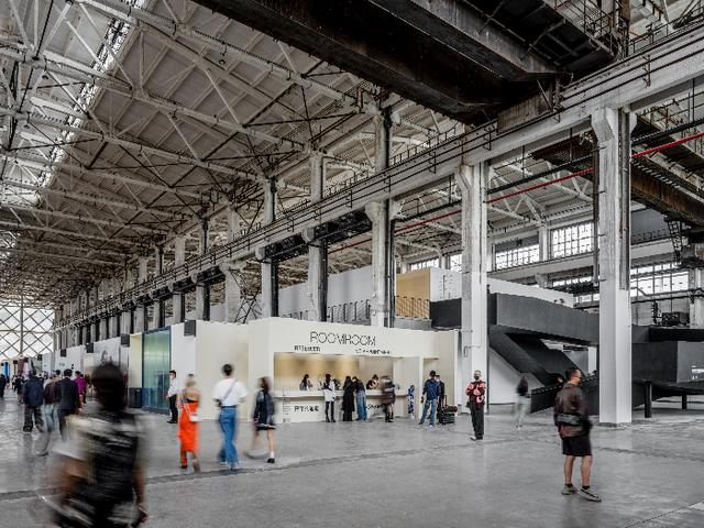 迪奥经典之作服装图，<迪奥>2007秋冬高定系列