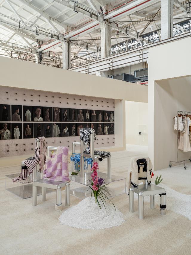 迪奥经典之作服装图，<迪奥>2007秋冬高定系列