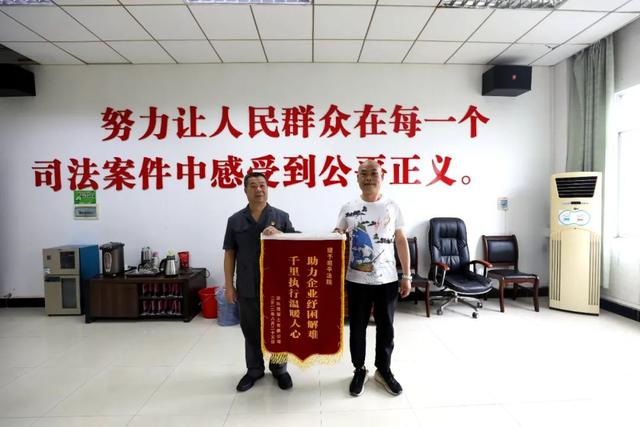 最美的祝福送给你，最美的祝福送给你歌词（最美的祝福送给）