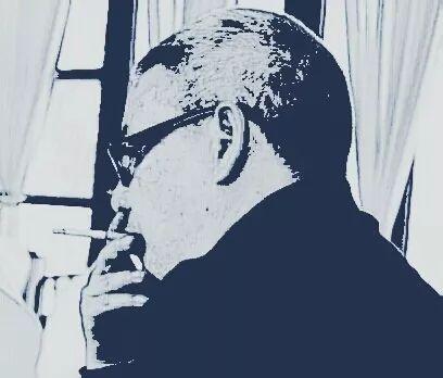 诗人生平传记，诗人马雅可夫斯基传记出版