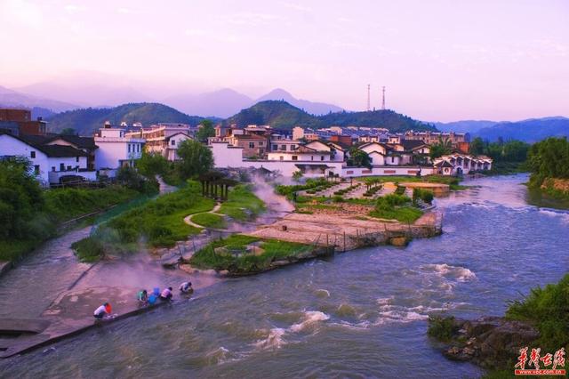 湖南省温泉旅游景点大全，国庆来湖南这座温泉小城吧