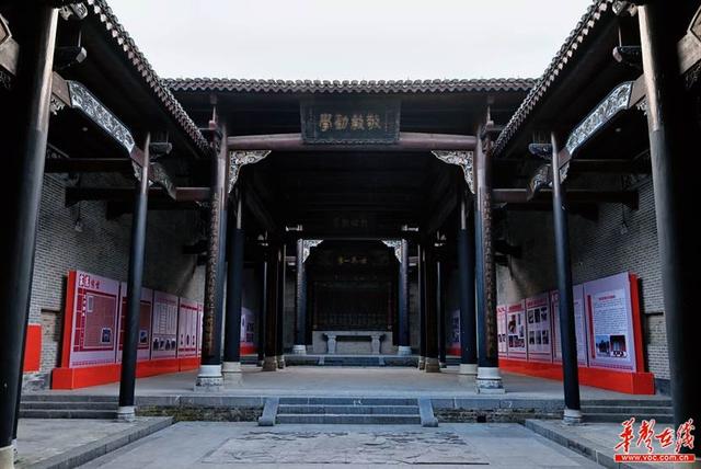 湖南省温泉旅游景点大全，国庆来湖南这座温泉小城吧