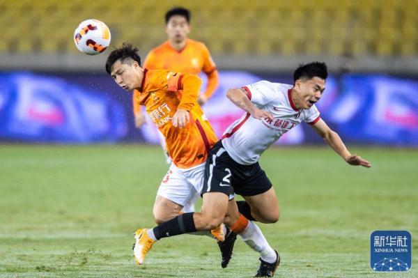 武汉长江不敌成都蓉城，成都vs武汉谁更胜一筹