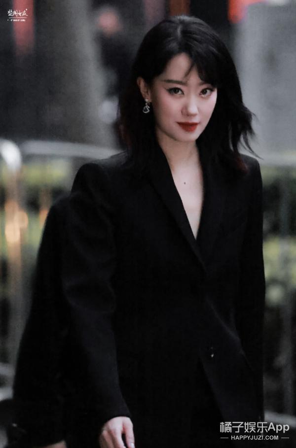 韩国红毯女明星有多敢穿，韩国红毯穿搭过于朴素