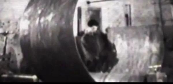 98年特大洪水国外评价，40年前的今天巨浪